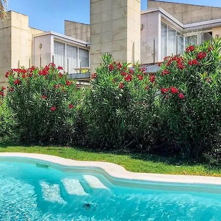 Facing The Pool Apartment L'Escala