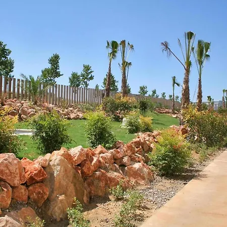 In La Escala Near Els Riells Apartment