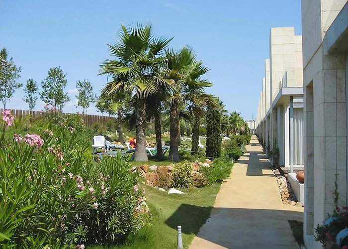 In La Escala Near Els Riells Apartment